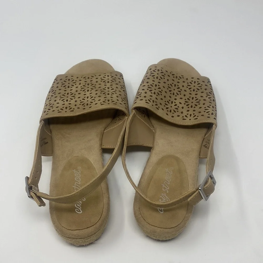 Easy Street Tan Faux Suede Cut Out Espadrille Sandal Size 9.5